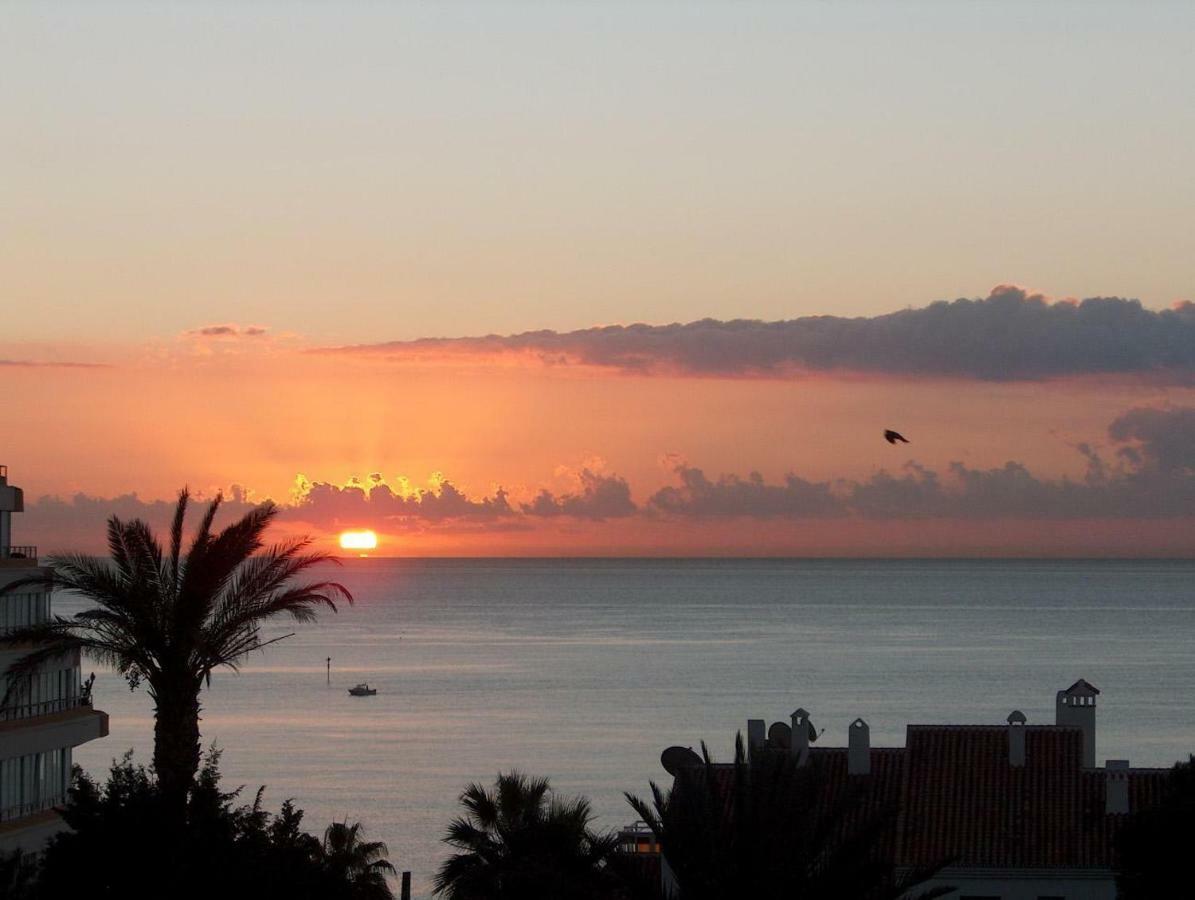 Precioso Apartamento Frente Al Mar 베날마데나코스타 외부 사진